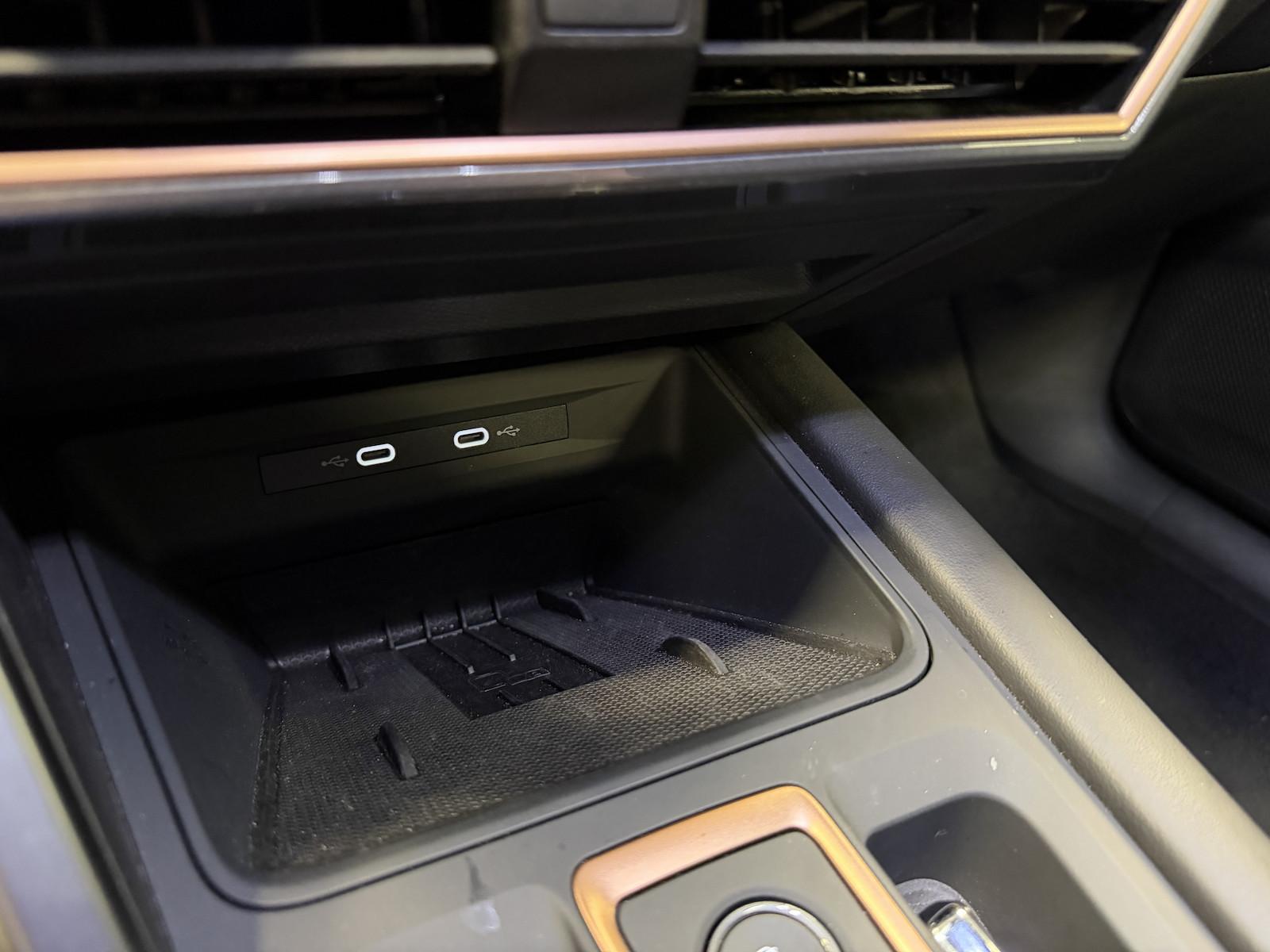 Cupra Leon ST 2.0TSI DSG 4Dr. Black Edition Sennheiser, миниатюра 15