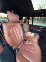 BMW X7 xDrive40i - - blaue BMW X7