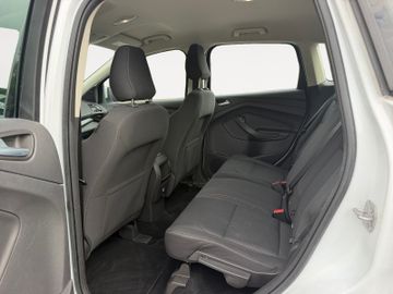 Ford Kuga - 11