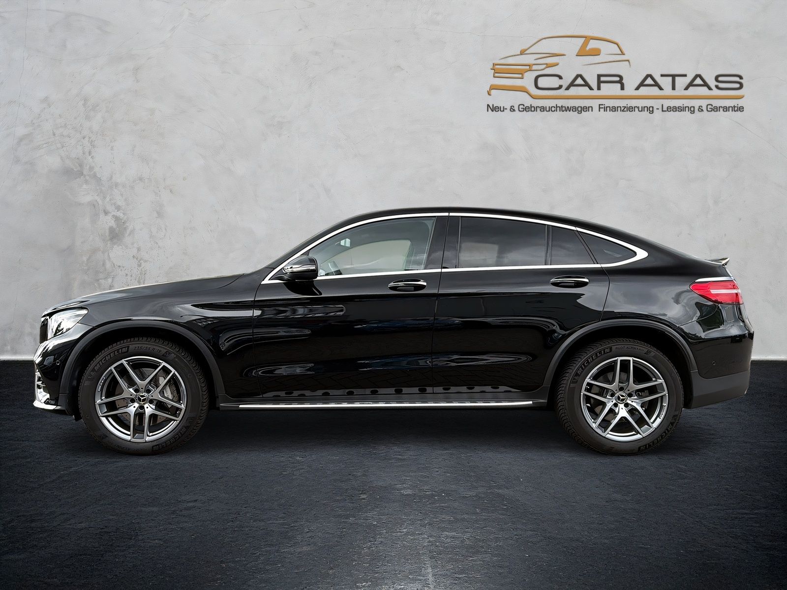 Fahrzeugabbildung Mercedes-Benz GLC 250 d Coupe AMG 4Matic MEMORY LED AHK KAMERA