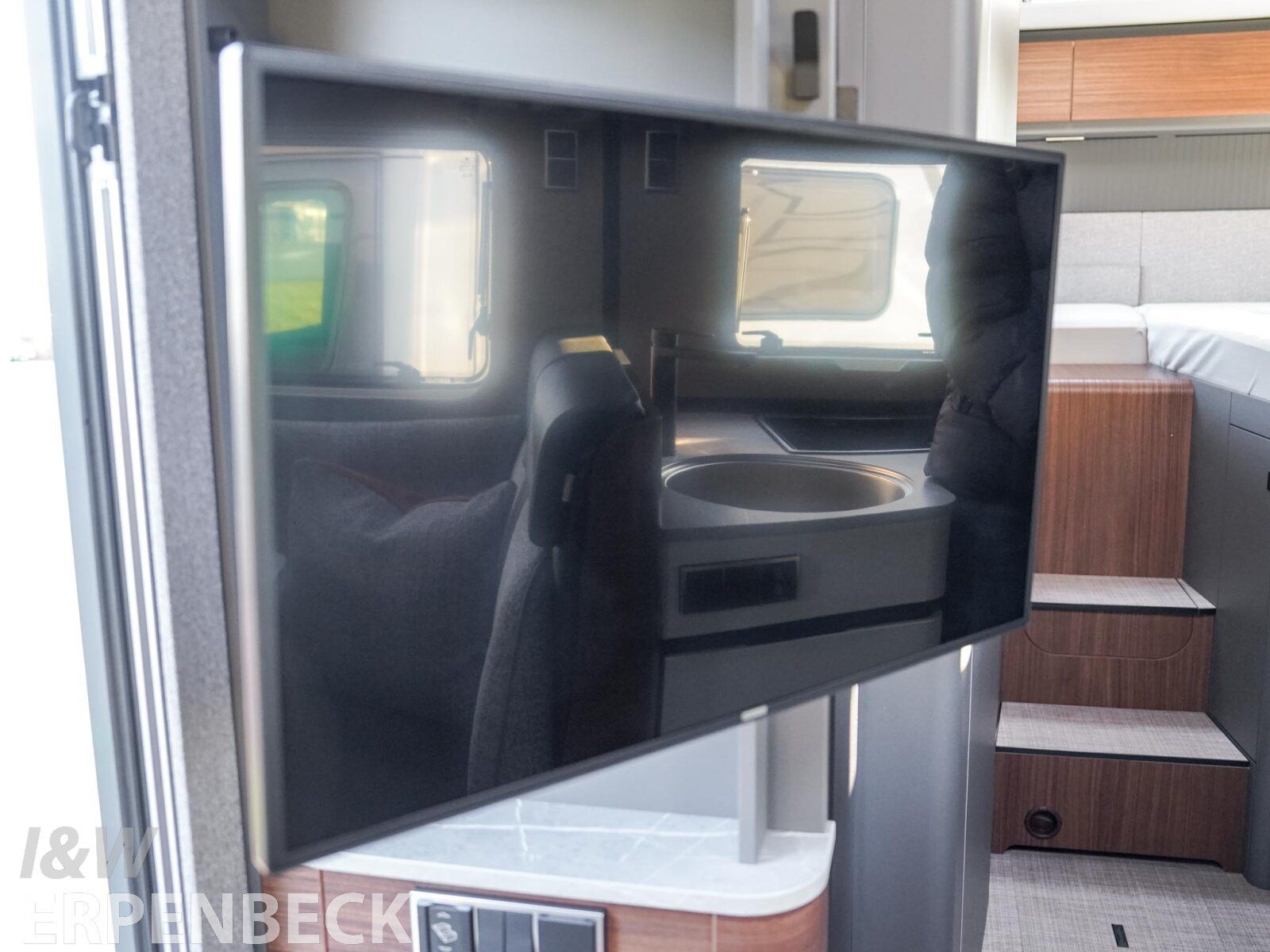 Fahrzeugabbildung HYMER / ERIBA / HYMERCAR B-Klasse ModernComfort I 680 / BMC-I 680