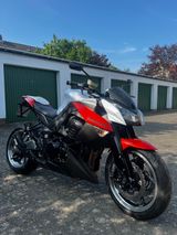 Kawasaki Z1000 - STREETFIGHTER