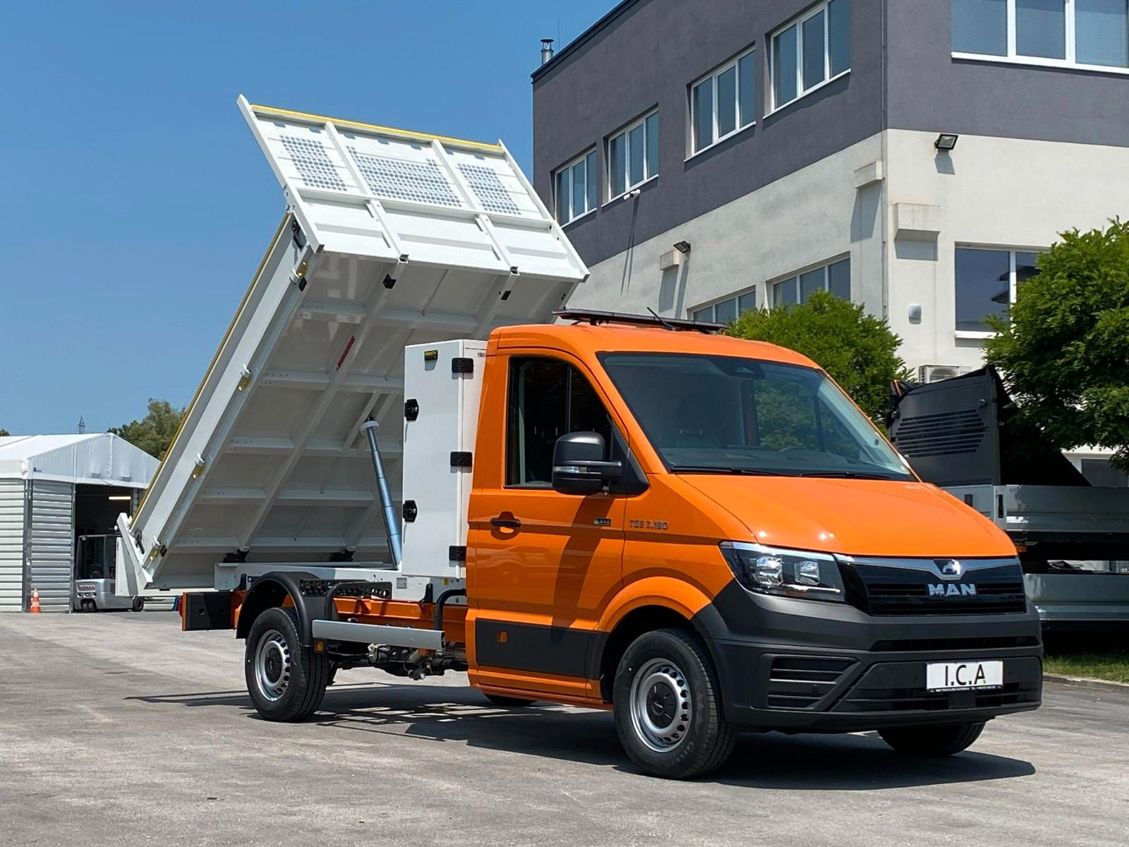 MAN TGE 3.180 4x4 SB KIPPER + WERKZEUGBOX AT8