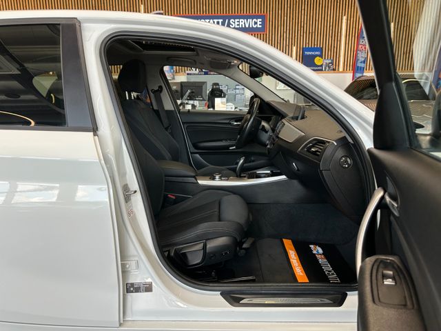 BMW 120 i Sport Line *LED*Navi*Schiebedach*