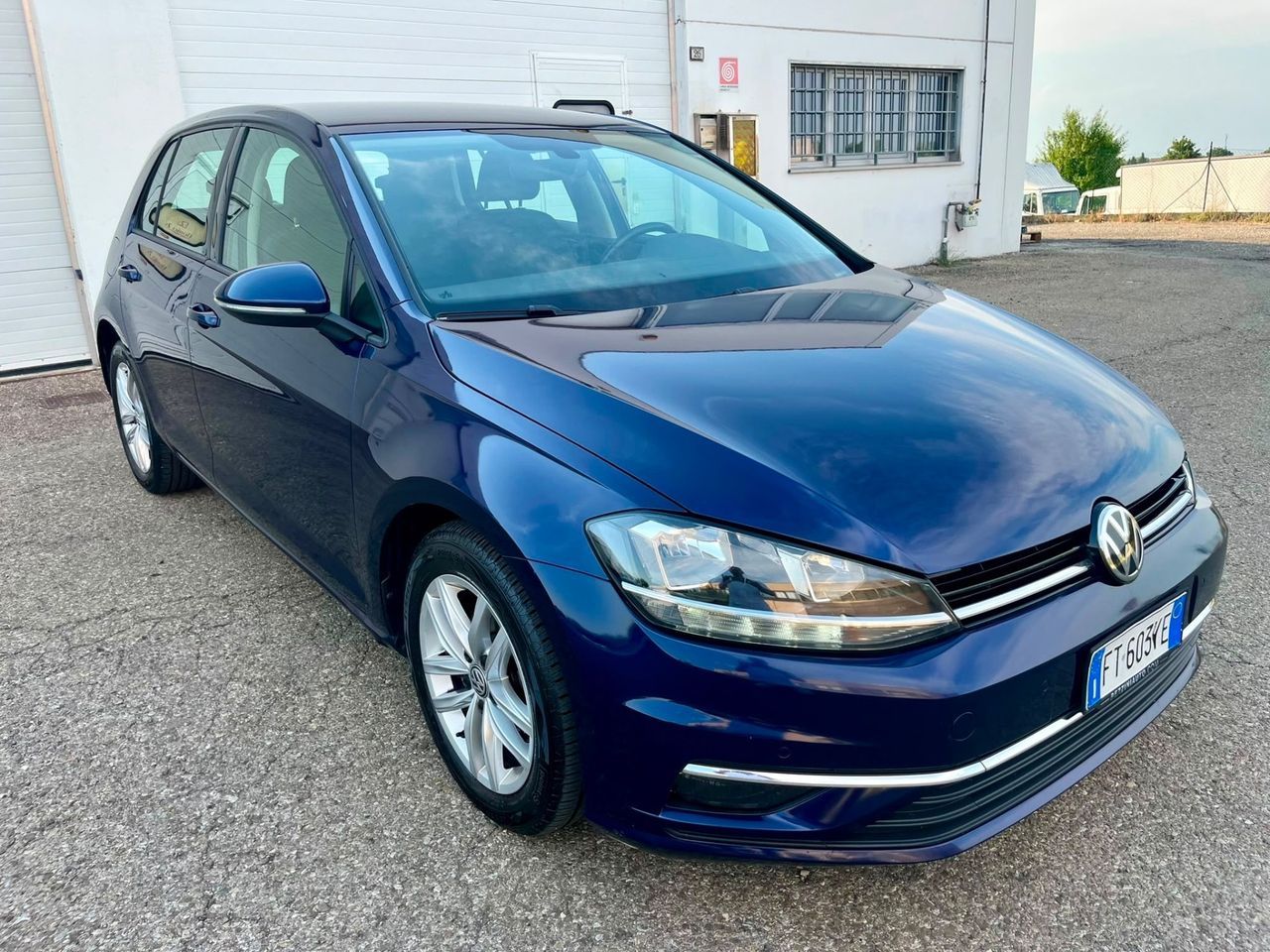 Volkswagen VW Golf 1.6TDI 115CV DSG 2019 119.000km perfetta imagem 3