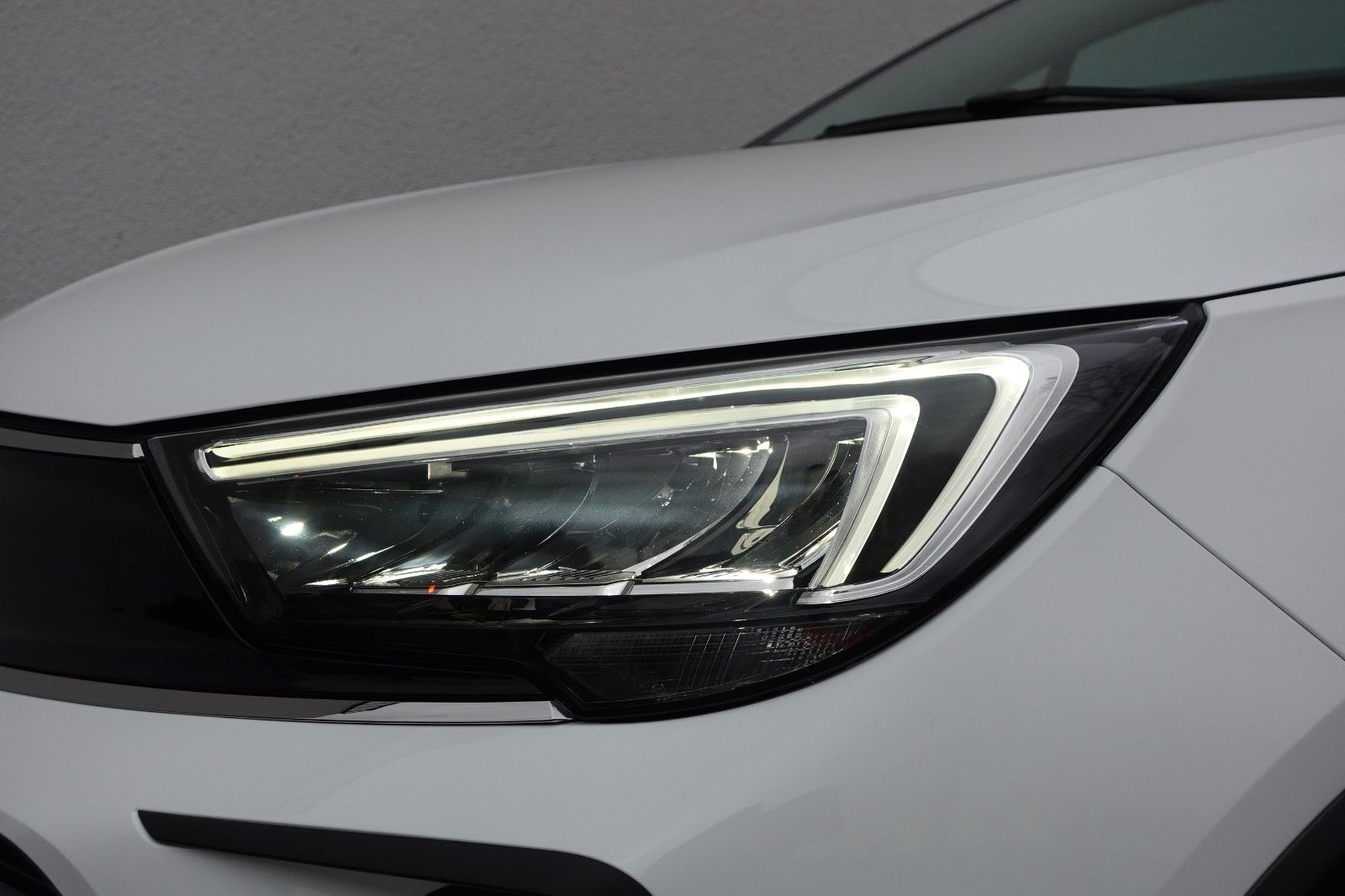 Fahrzeugabbildung Opel Crossland Elegance 1.2T AUTOMATIK,Kamera,Sitzhzg