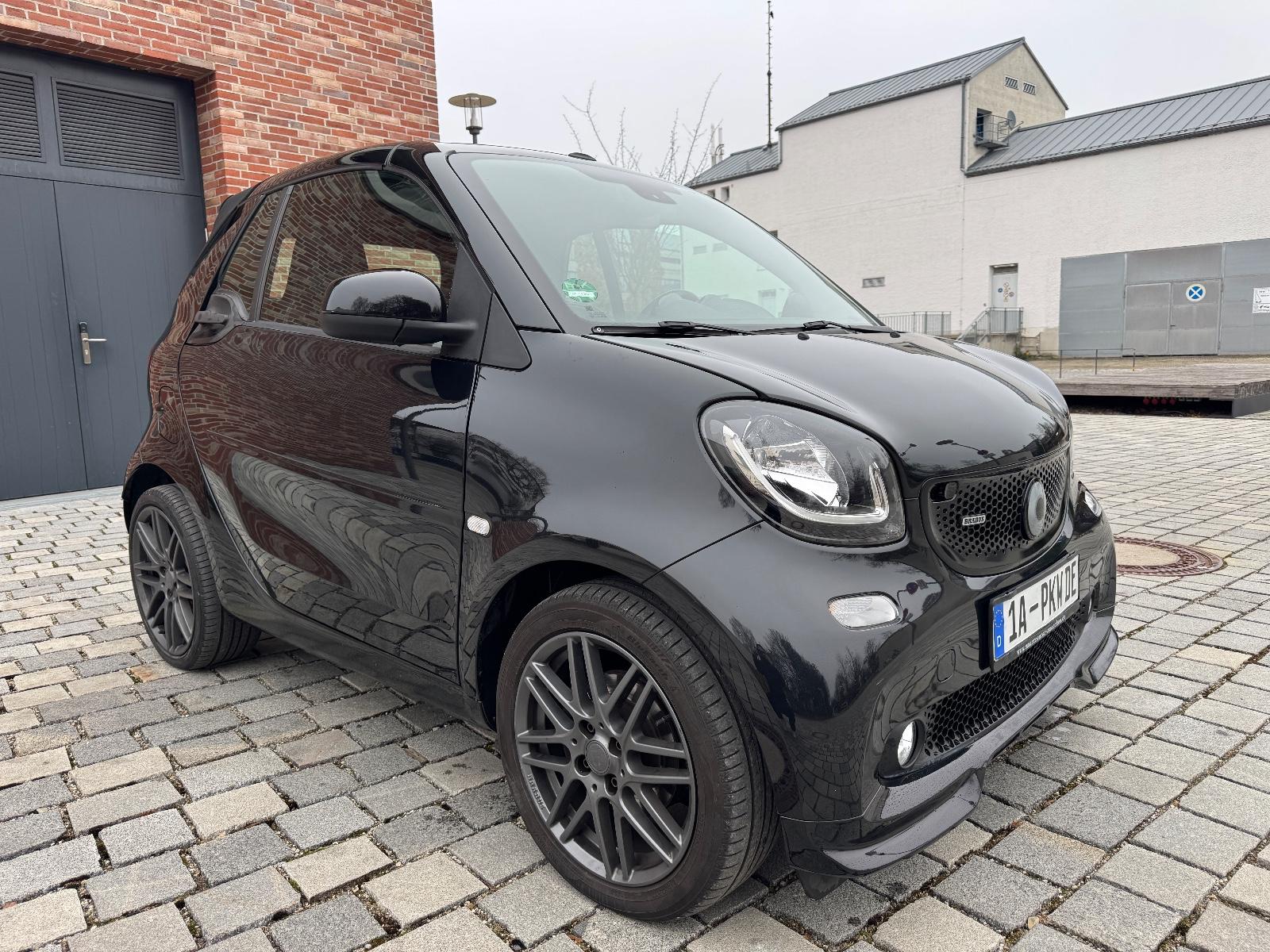 Smart ForTwo fortwo cabrio Brabus 1.Hand