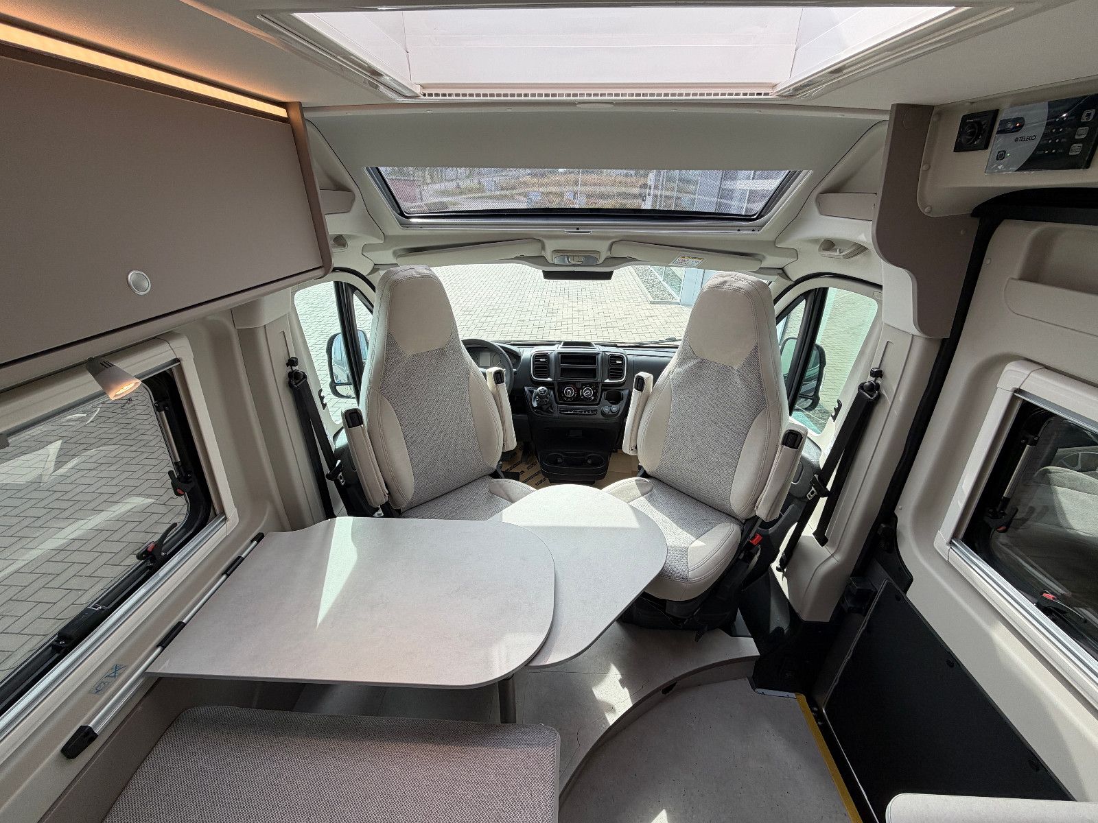 Fahrzeugabbildung Carado Pro+ CV640 - Modell 2027