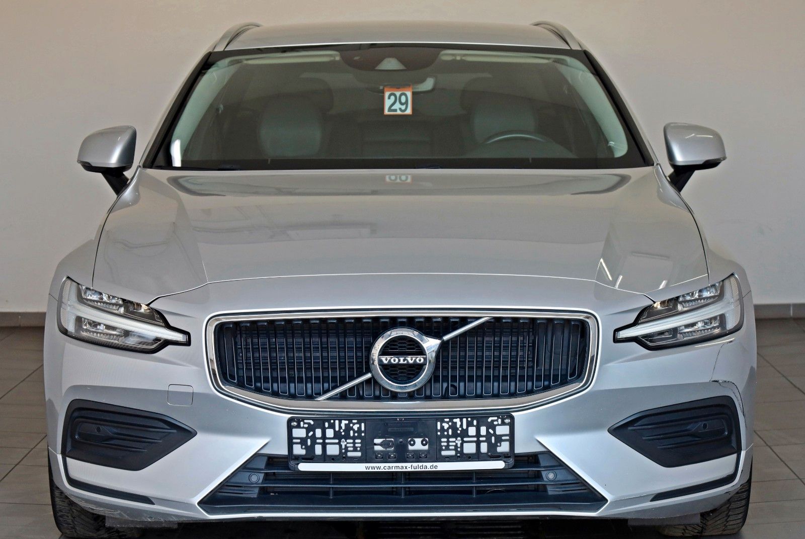 Fahrzeugabbildung Volvo V60 Momentum Pro,T.Leder,Navi,4xSH,CarPlay,LED