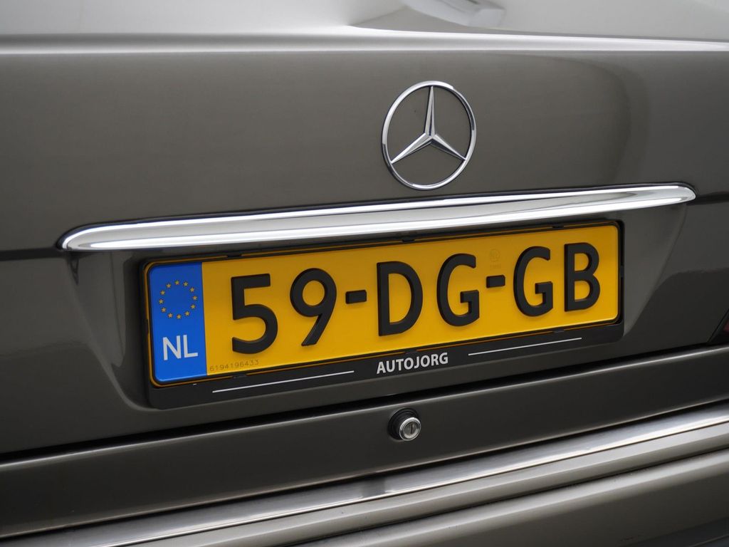 Mercedes-Benz E 500 E500 500E Schiebedach Becker navi Leder Cr