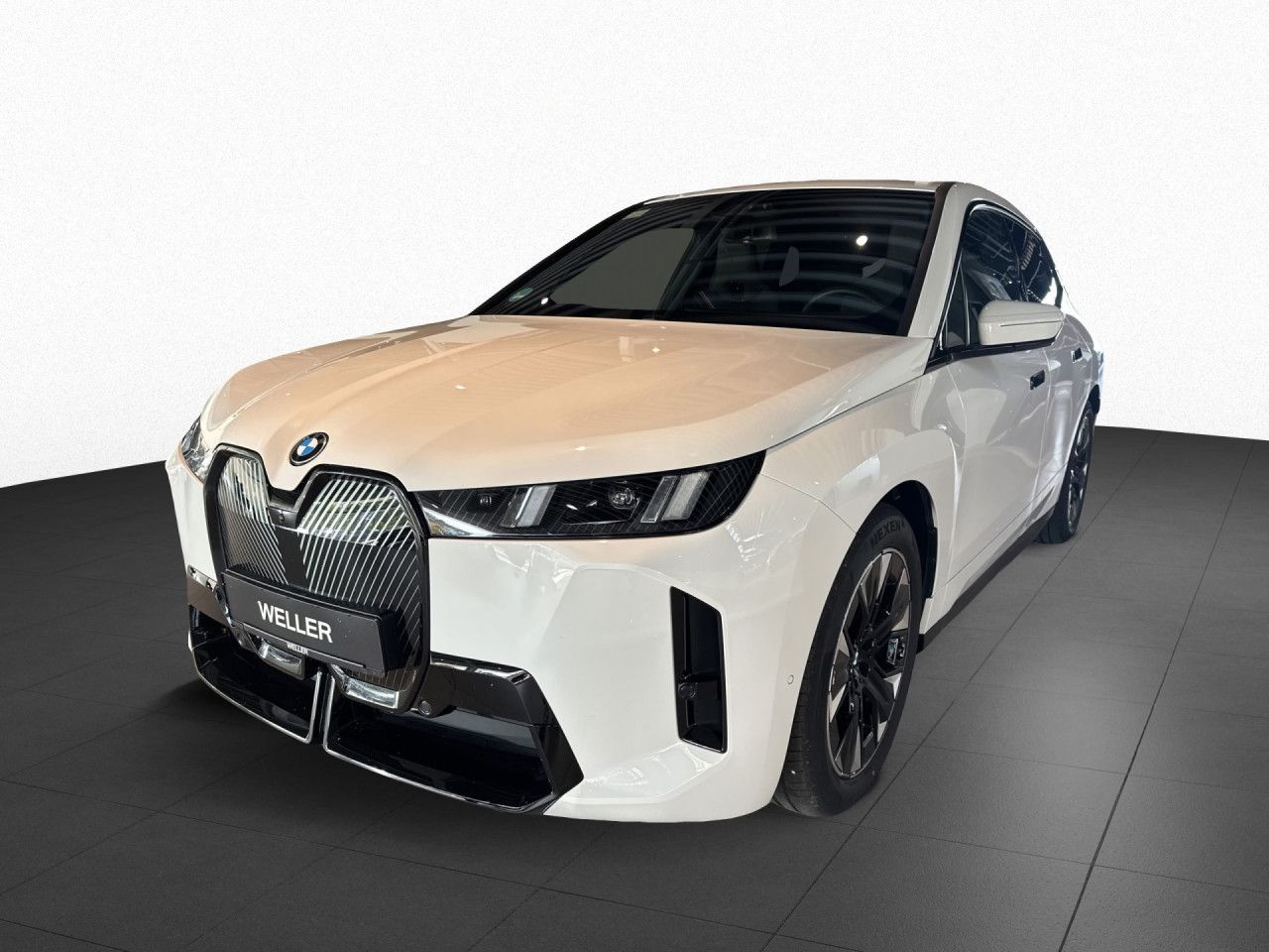 BMW iX xDrive45 M Sport AHK M-Sitz AutoB DAPro PAPro foto 3
