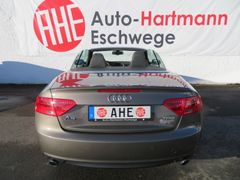 AUDI A5 Cabriolet 1.8 TFSI S-Line Xenon 18'' Navi PDC AUDI A5 Cabriolet 1.8 TFSI S-Line Xenon 18'' Navi PDC