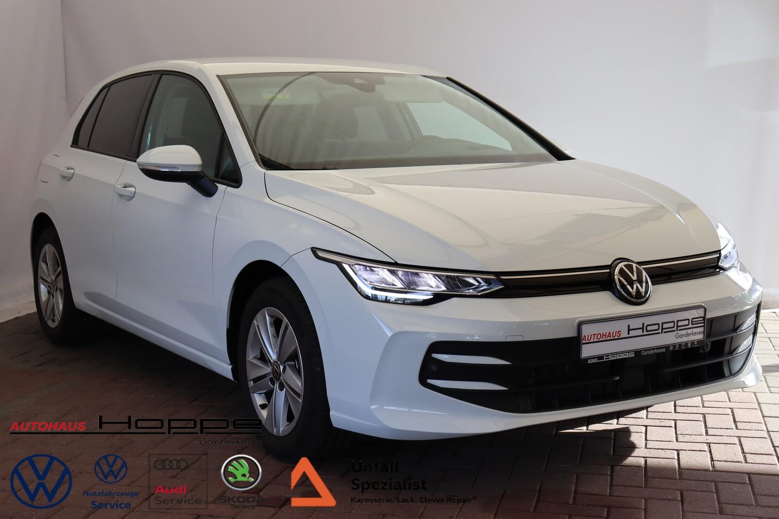 Volkswagen Golf VIII Life 1.5TSI ACC+RFKAM+NAVI+HUD+LED+L-A