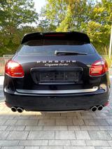 Porsche Cayenne TURBO VOLL AHK elektr. BI-Color 74000 km - Porsche Cayenne von privat
