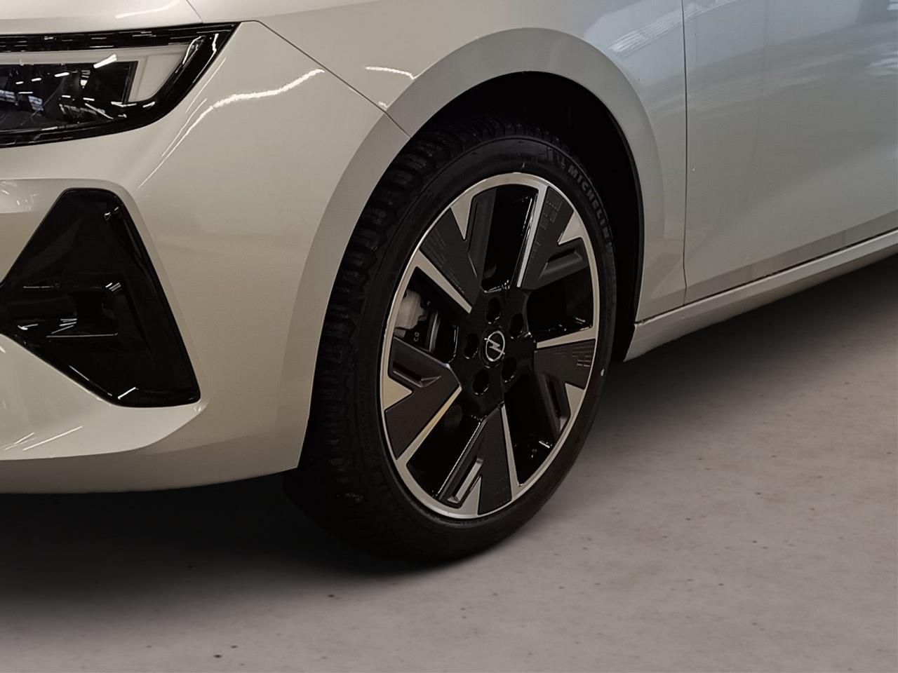 Fahrzeugabbildung Opel Astra ST Edition Electric+Alarmanlage+PDC