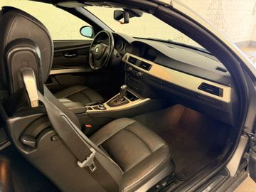 BMW 320 - 12