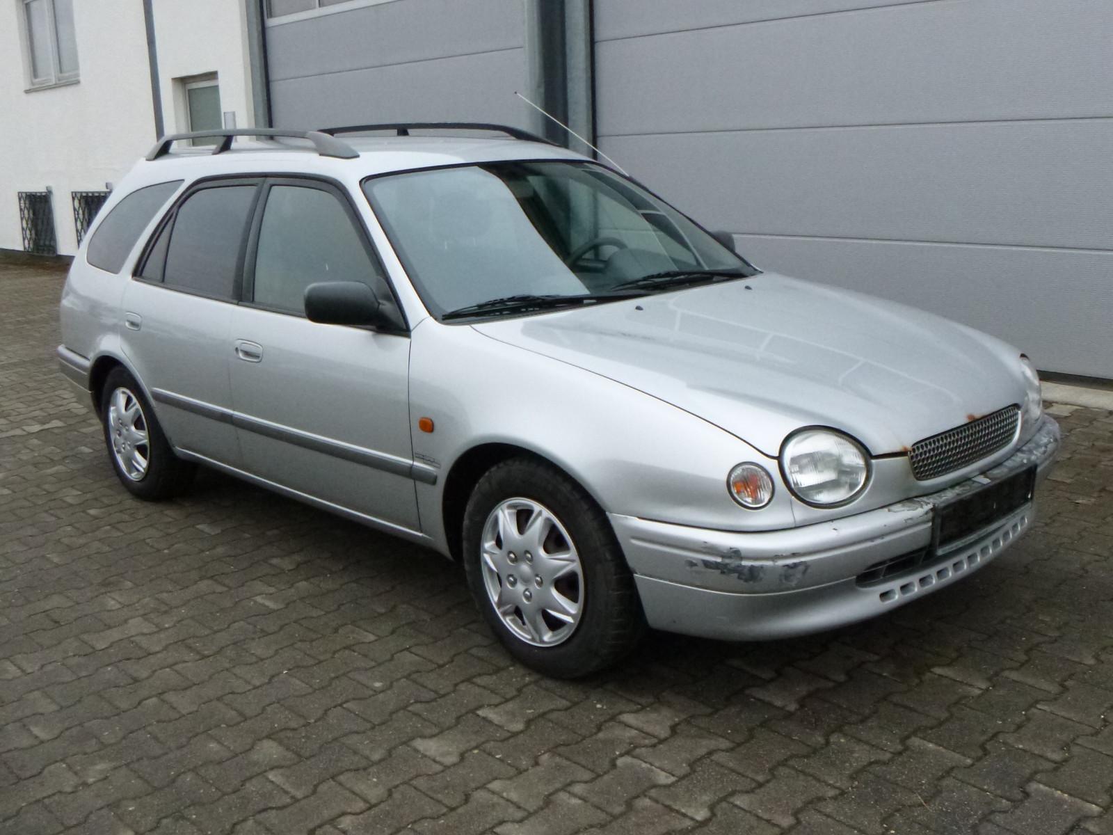Toyota Corolla 1.4 Kombi Klima