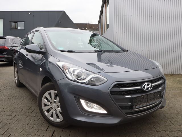 Hyundai i30CW 1.6 CRDI Comfort TEMPOMAT, SHZ, PDC