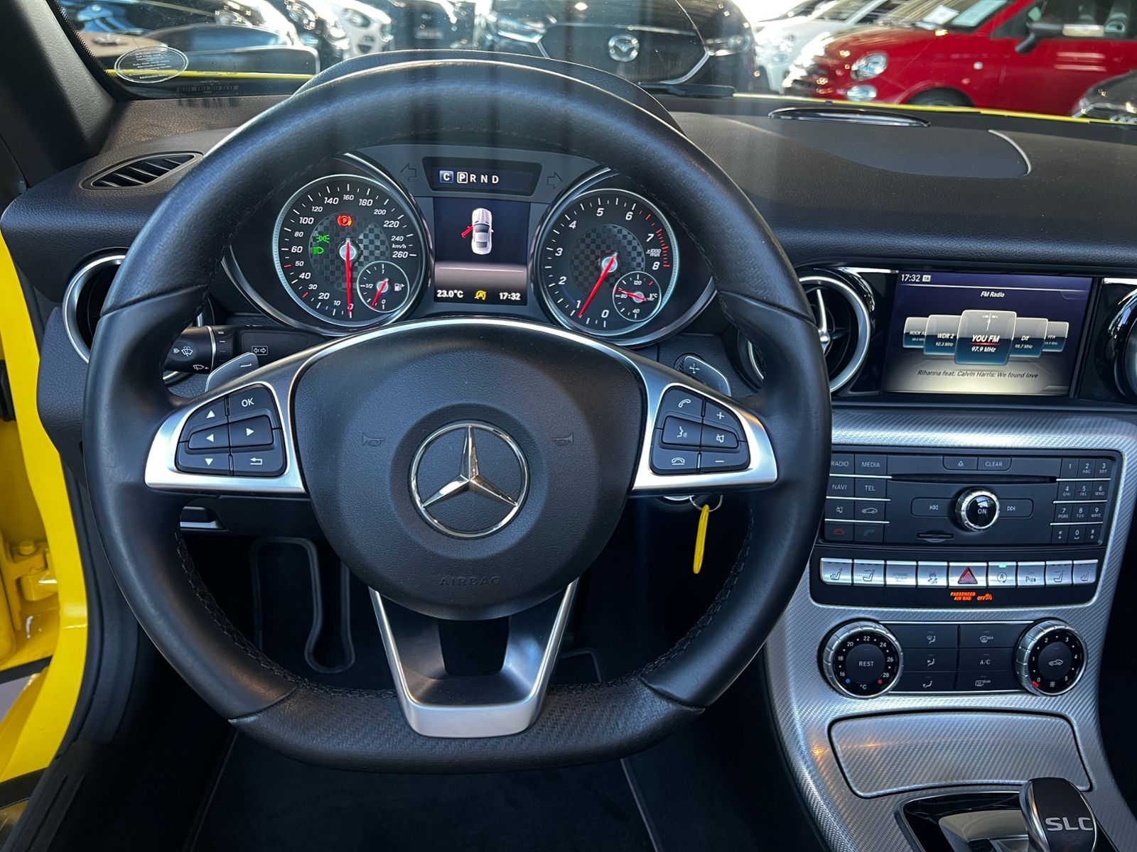 Fahrzeugabbildung Mercedes-Benz SLC 300 Final Edition H/K AMG LED NAVI ALU