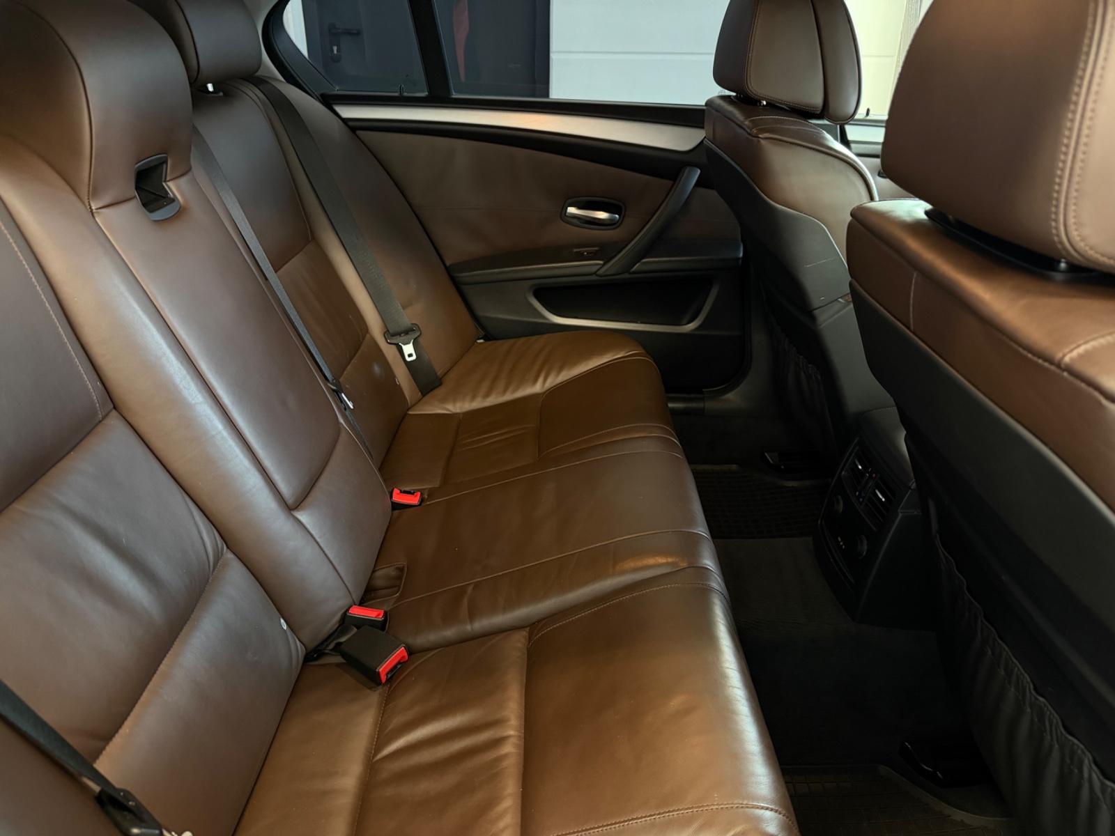 BMW 530i M SPORT 272CH
