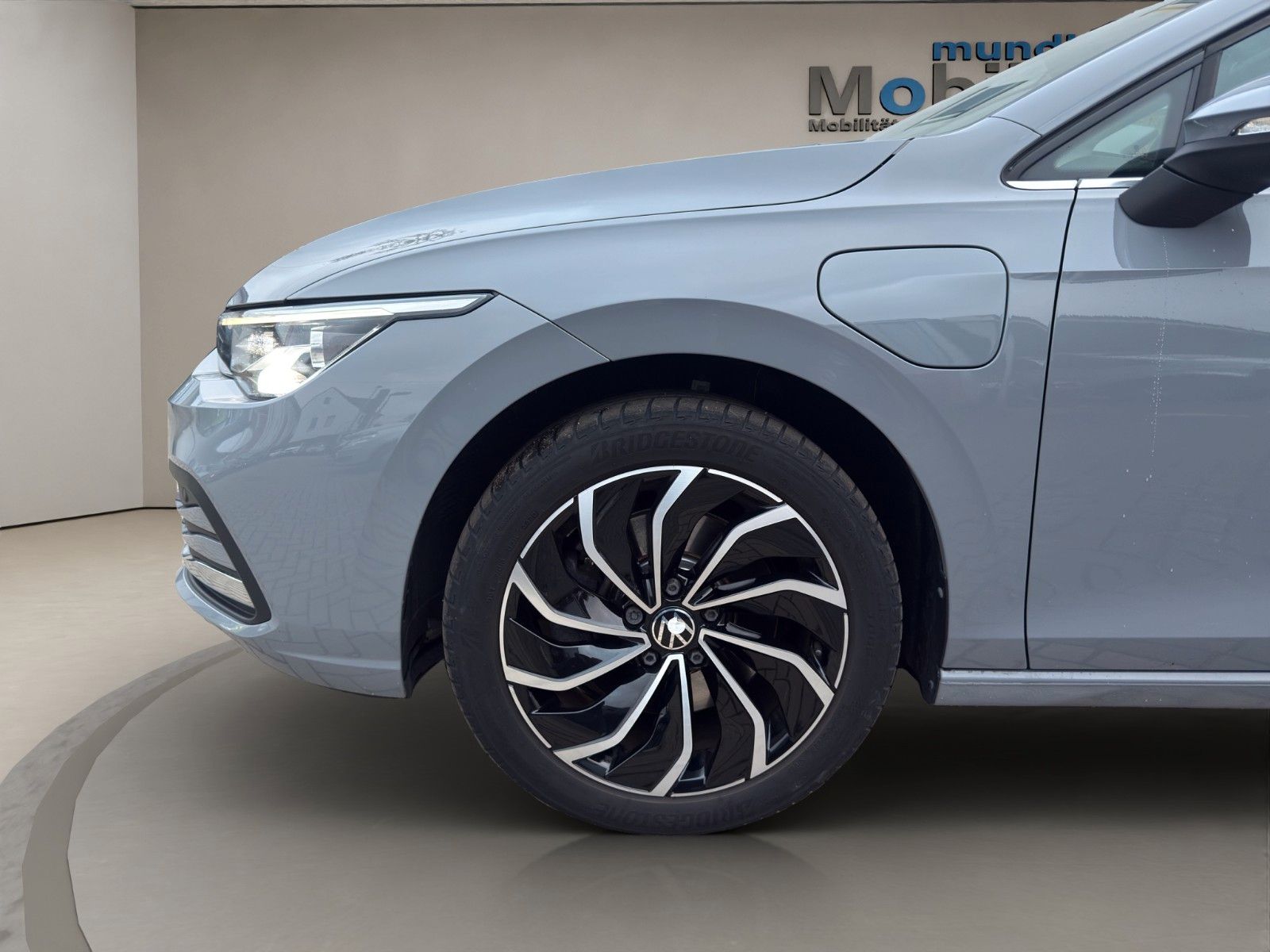 Volkswagen Golf VIII Lim. Style eHybrid ACC CarPlay Cam imagem 2