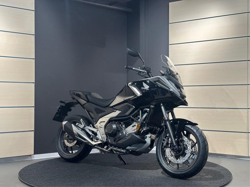 Honda NC750X , Neufahrzeug
