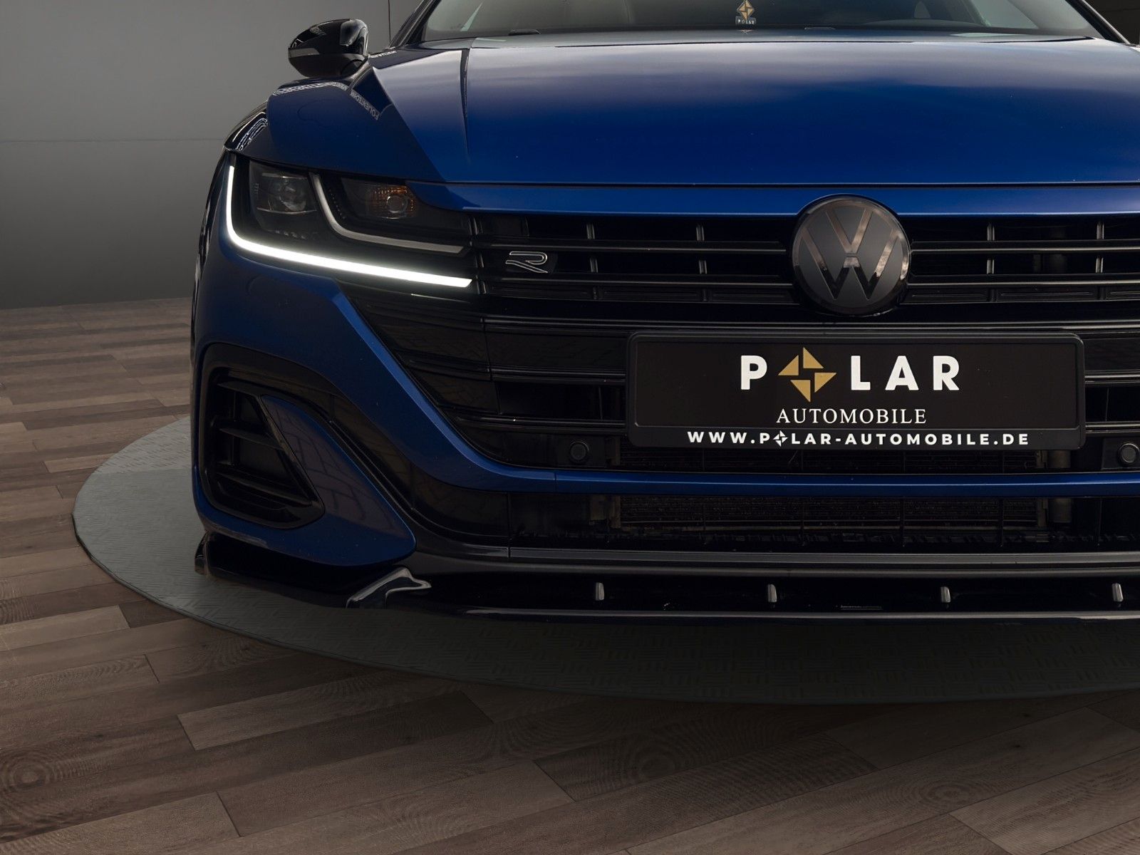 Fahrzeugabbildung Volkswagen Arteon R-Line *Pano*Kamera*Ambiente*ACC*Carplay