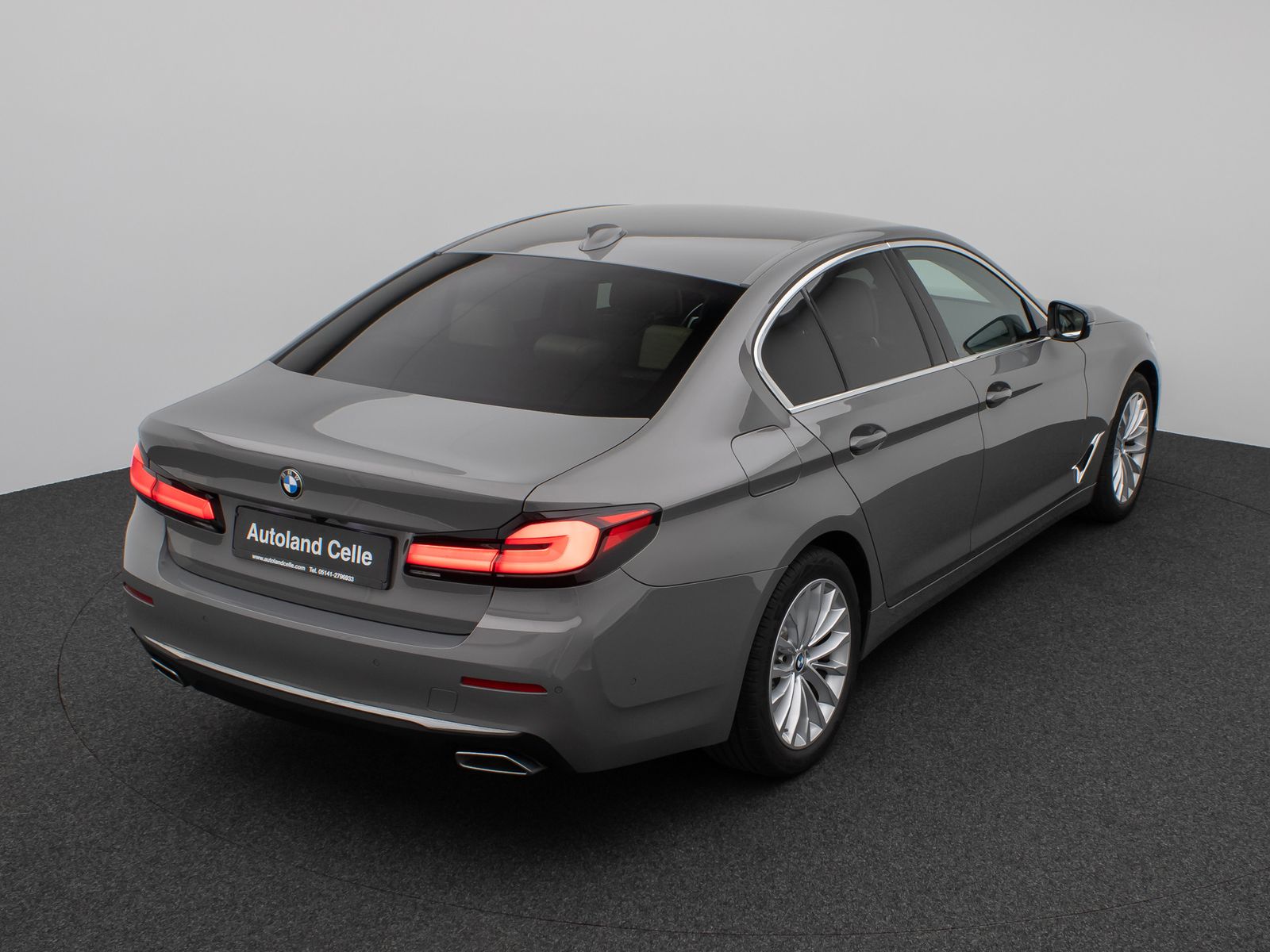 Fahrzeugabbildung BMW 530i Luxury Line Kamera Laser HUD DAB H/K SoftCL