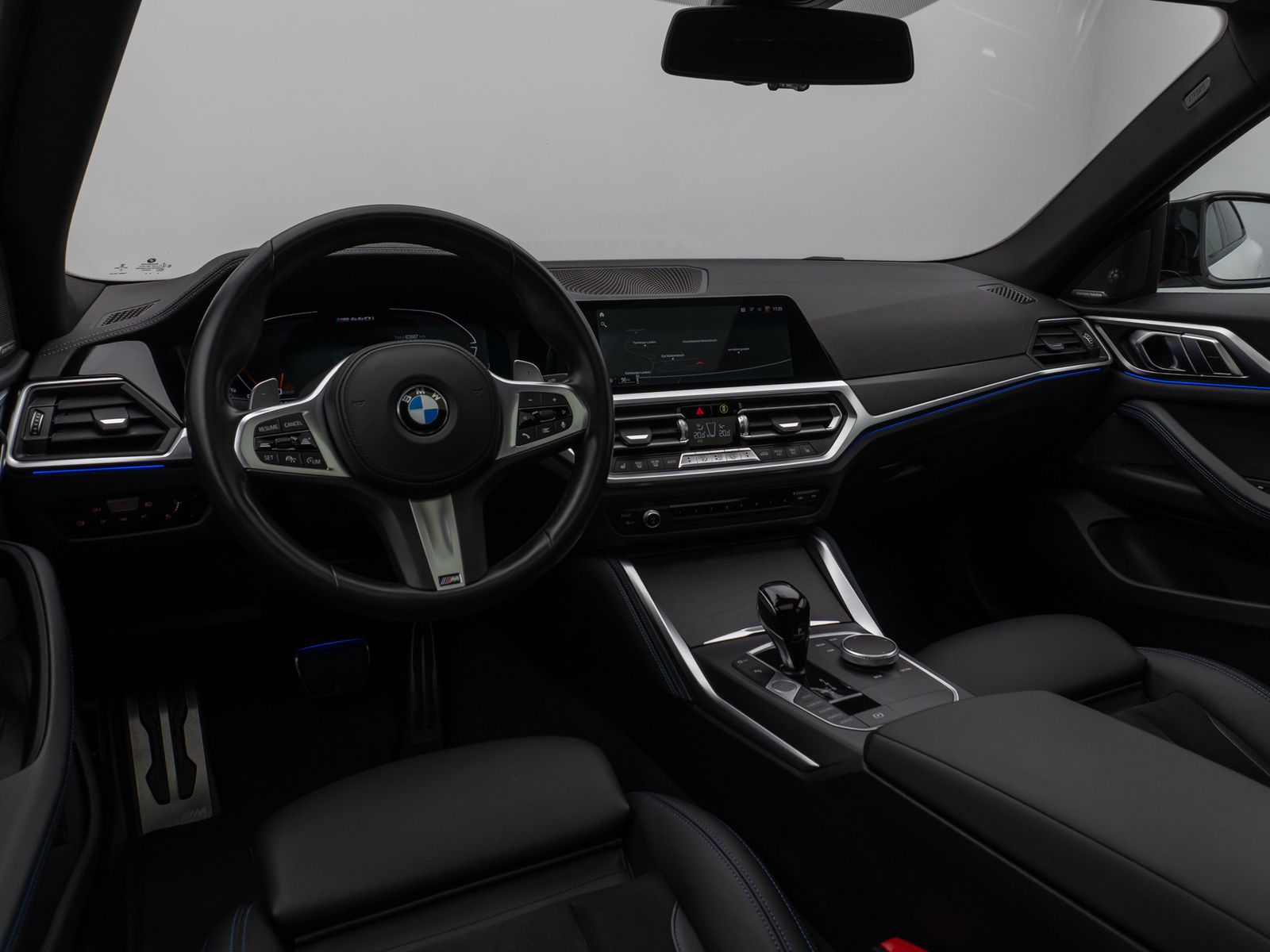 Fahrzeugabbildung BMW M440i xD Gran Coupé Glasdach Kamera HUD DAB H/K
