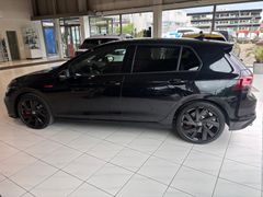 VW Golf VIII GTI 245PS DSG #BLACK-STYLE