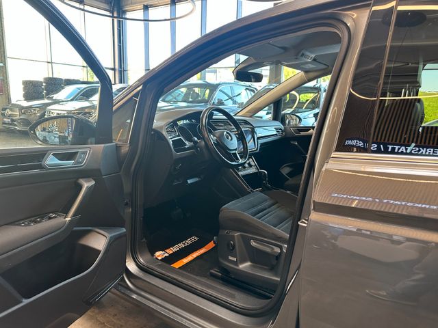 MYAUTOCENTER – Gebraucht- und Jahreswagen mit Werkstattservice in Pfaffenhofen Volkswagen Touran *7.SITZER*STANDHZ*MASSAGE*AHK*KEYLESS*