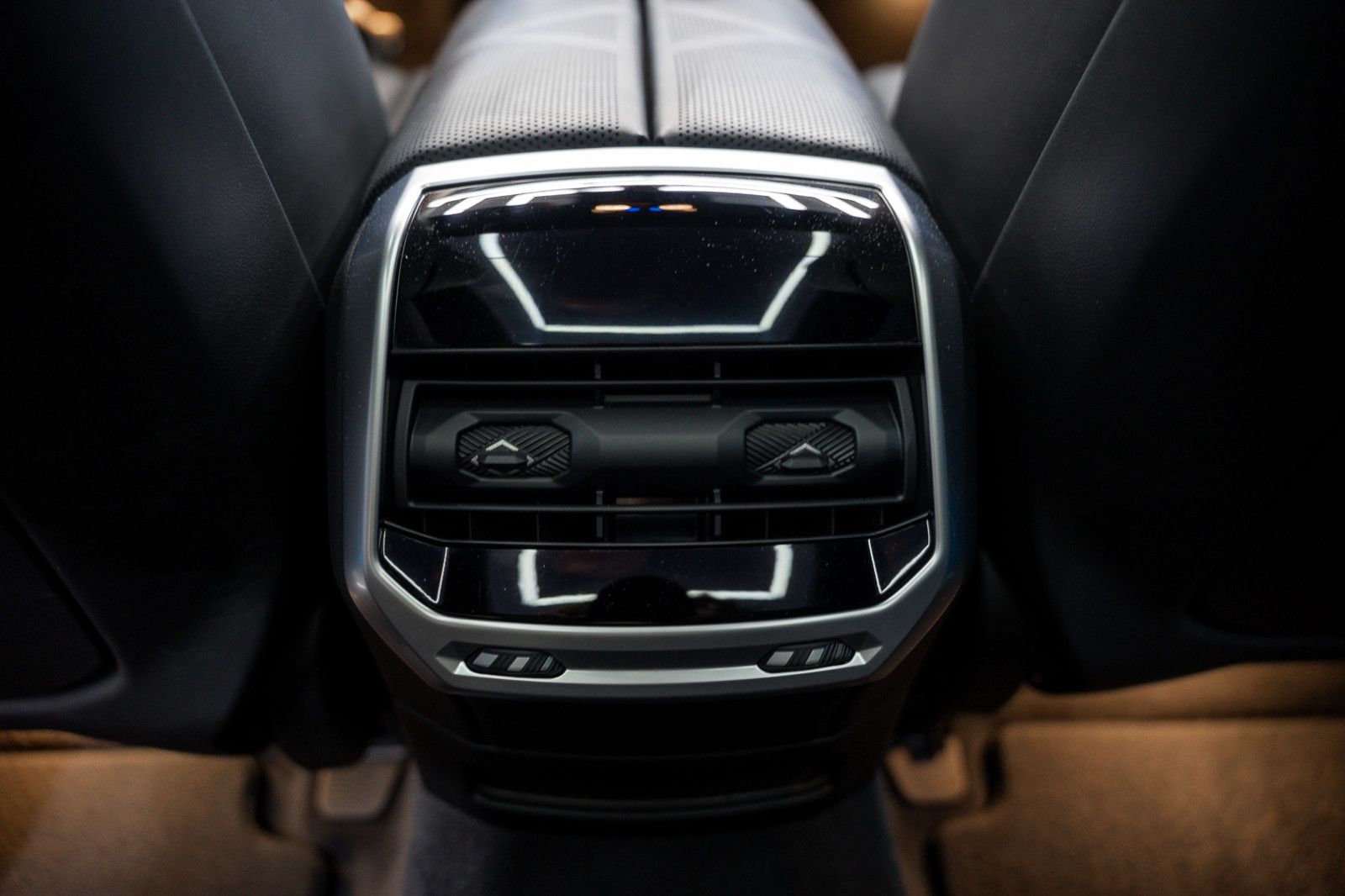 Fahrzeugabbildung BMW 740d xDrive *Sportpaket Pro*Carbon*Innovation