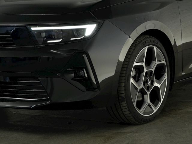 Astra L ST ULTIMATE AT+LED MATRIX+NAVI+360 GRAD