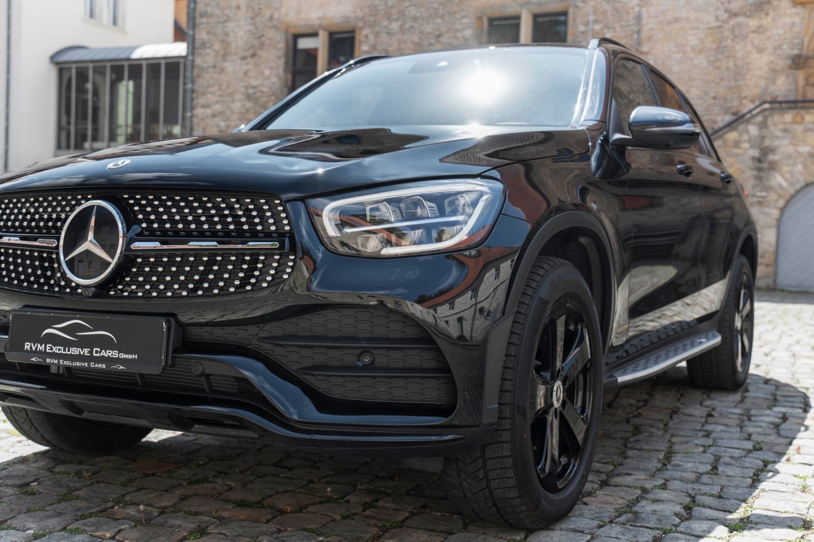 Fahrzeugabbildung Mercedes-Benz GLC 300 4MATIC LED 360° PANO TOTW NAV OFFROAD