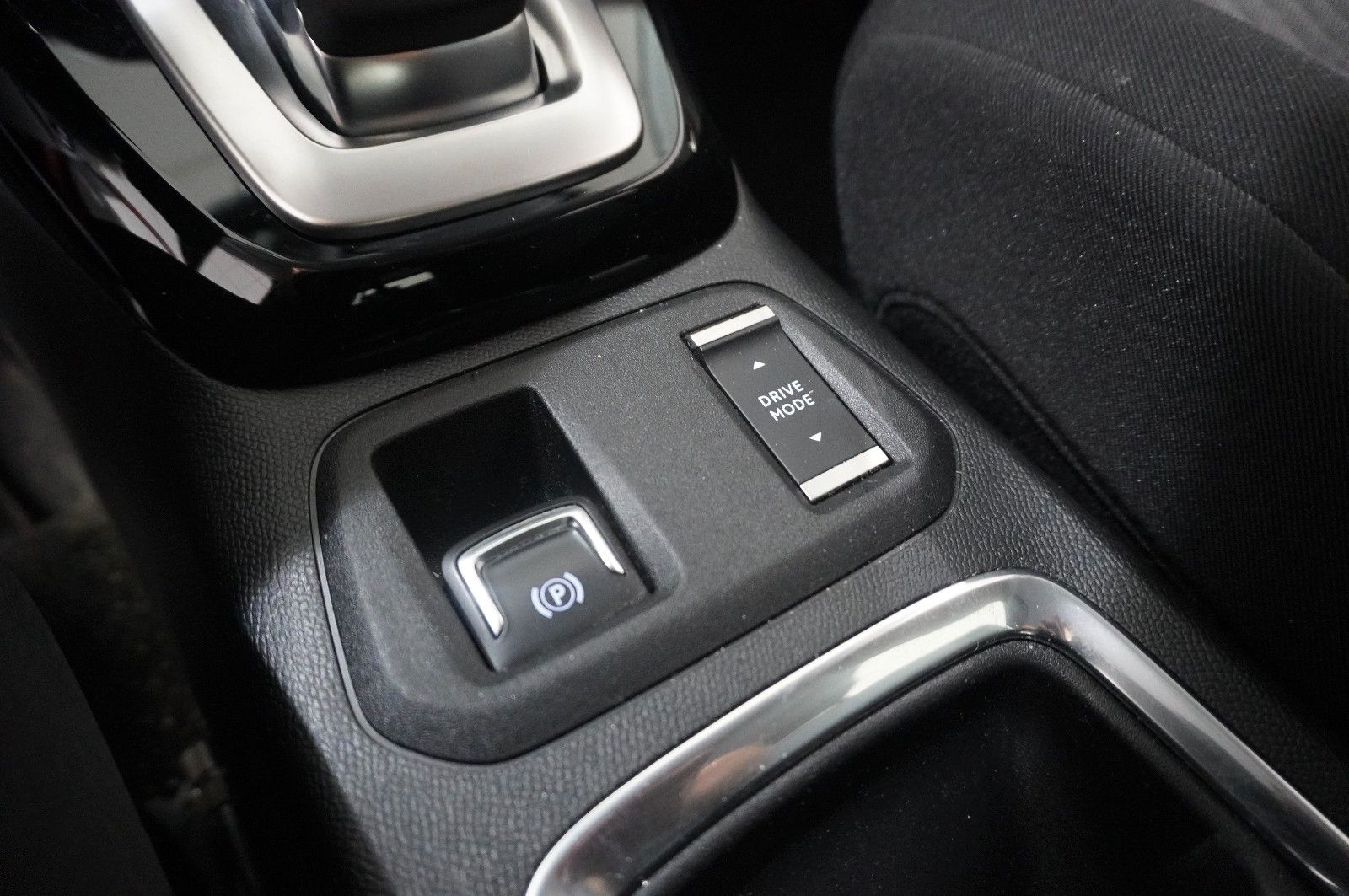 Fahrzeugabbildung Opel Corsa-e  EDITION 7,4kw/50kwh/Allwetter/SOH=91%