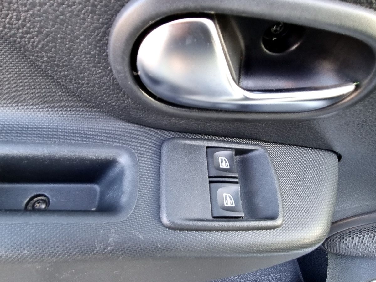 Fahrzeugabbildung Dacia Sandero Deal Stepway TCe 100 ECO-G