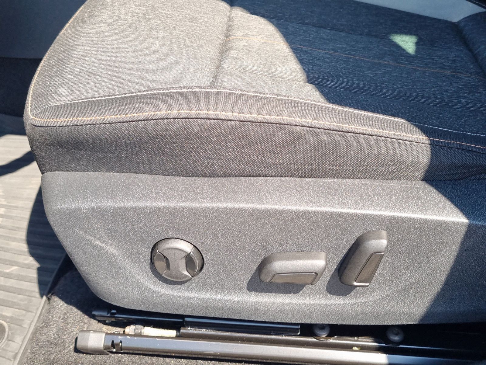 Fahrzeugabbildung SKODA Scala Style 1,0 TSI Pano PDC GRA