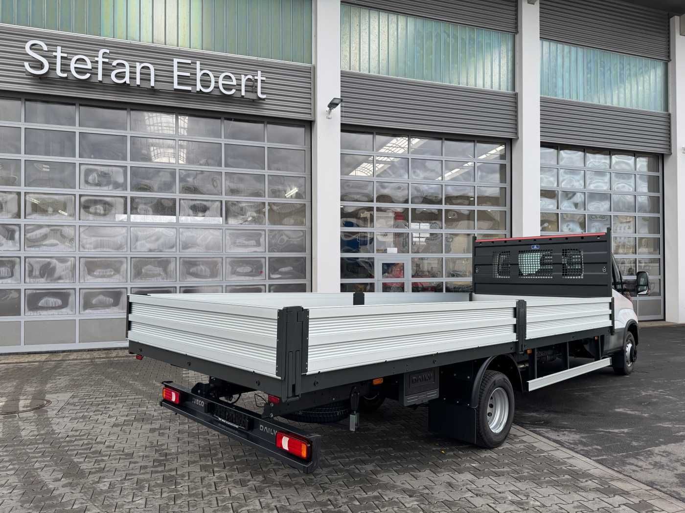 Fahrzeugabbildung Iveco Daily 70C21H A8 Pritsche *L6.000mm*Automatik*