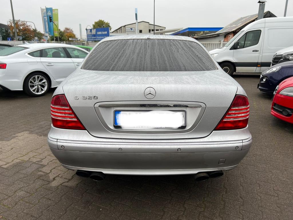 Mercedes-Benz S 320