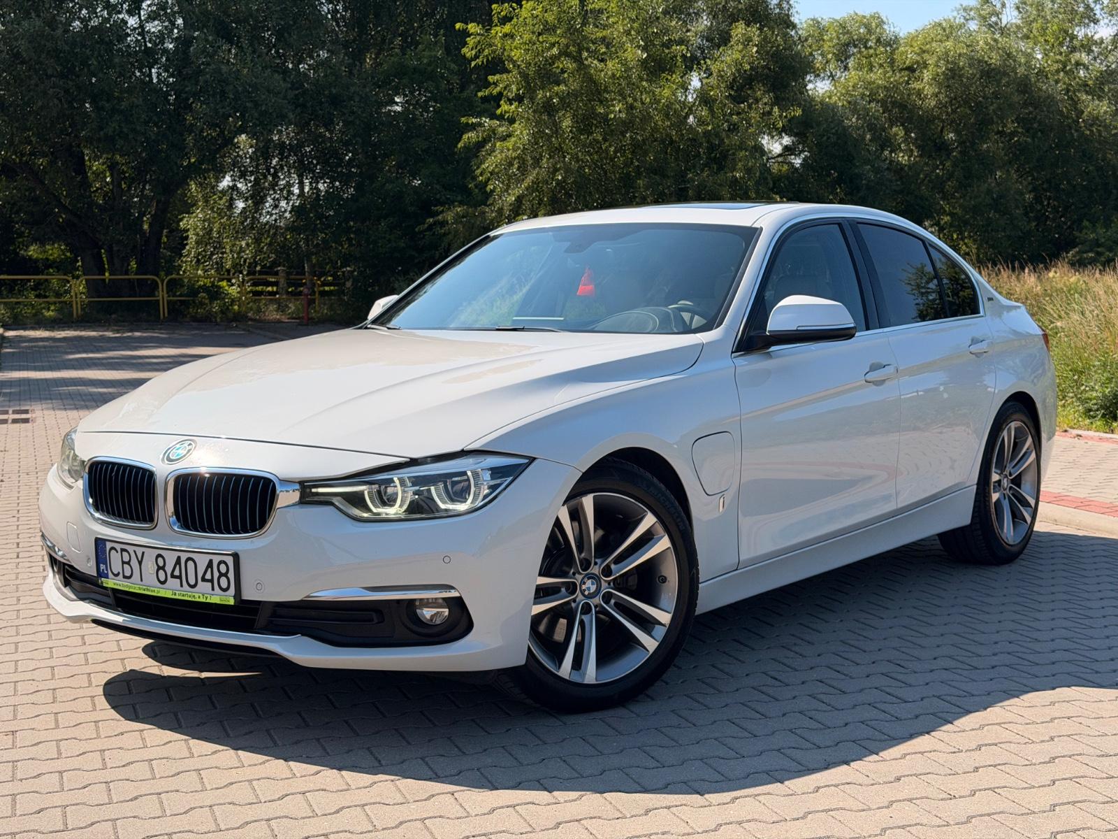 BMW 330