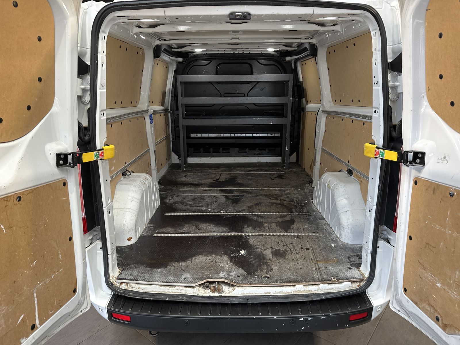 Fahrzeugabbildung Ford Transit Custom 300 L2H1 KAMERA+SHZ+PP+CARPLAY