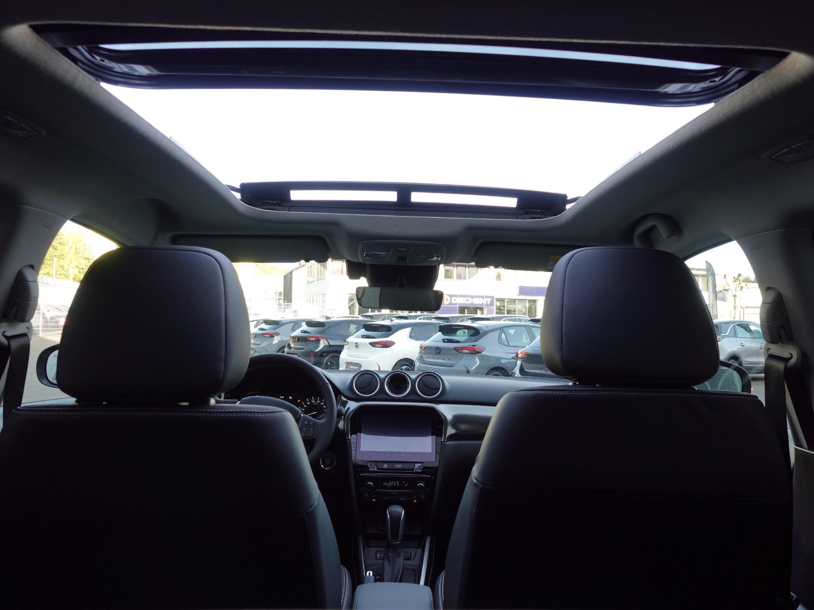 Fahrzeugabbildung Suzuki Vitara 1.4 Comfort+ NAVI,Sitzh.,PDC,Kamera,Pano