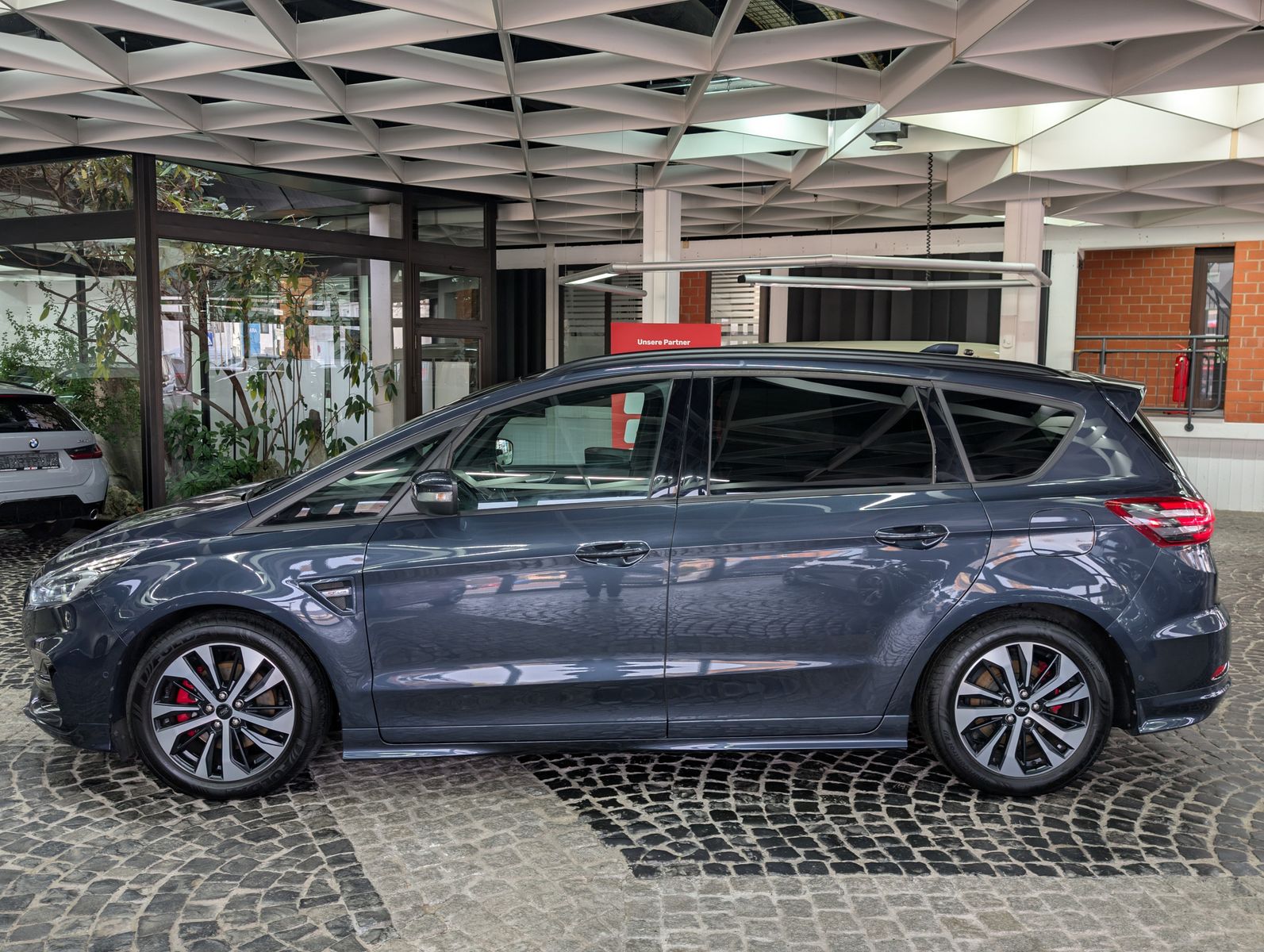 Fahrzeugabbildung Ford S-MAX ST-Line KAM SPORT ACC LED APP AHK MEMO SHZ