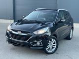 Hyundai ix35 2.0 CRDi Premium 4x4 Allrad,LEDER,1.Besitz - Hyundai ix35 Premium mit Diesel-Antrieb