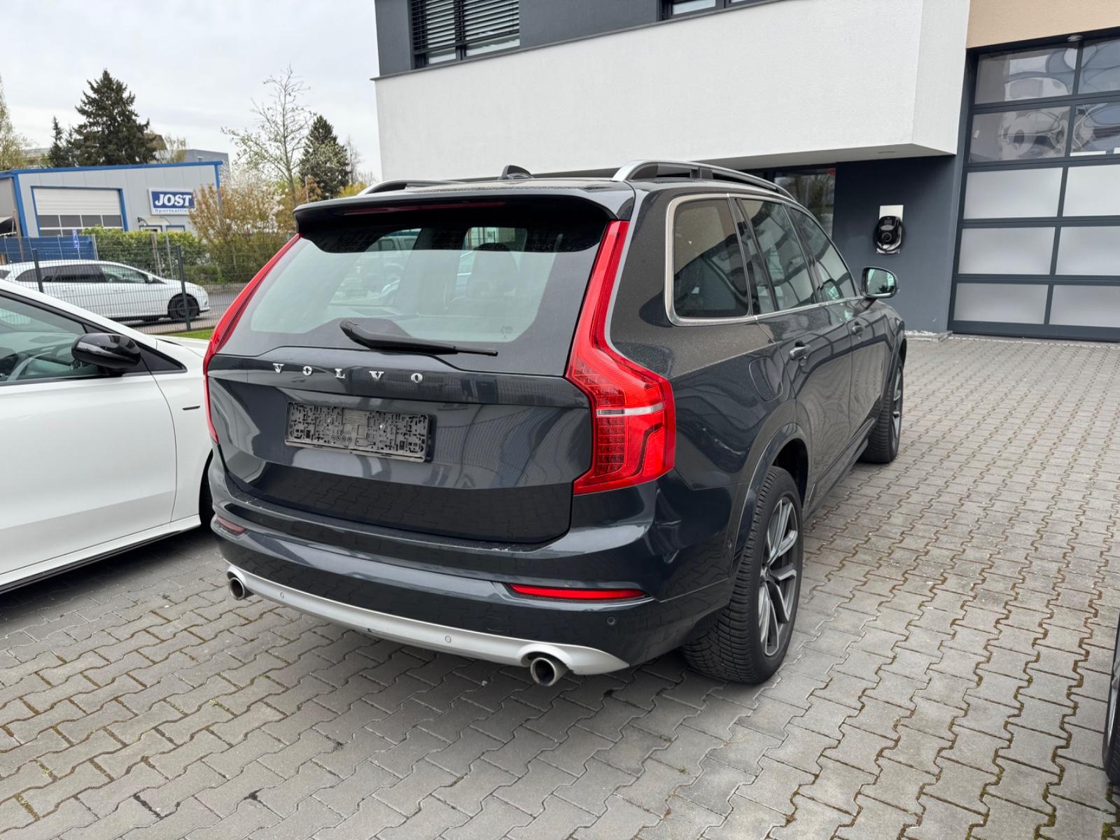 Volvo XC90 Momentum AWD