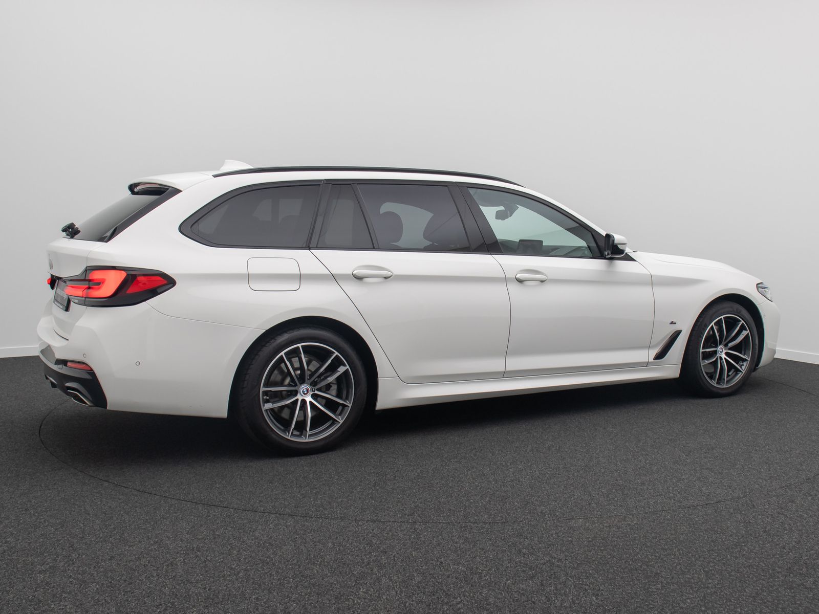 Fahrzeugabbildung BMW 520d M Sport Laser DAB Kamera 4*Klima Alarm 18"