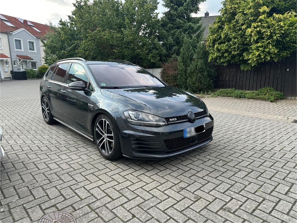 Image of Volkswagen Golf