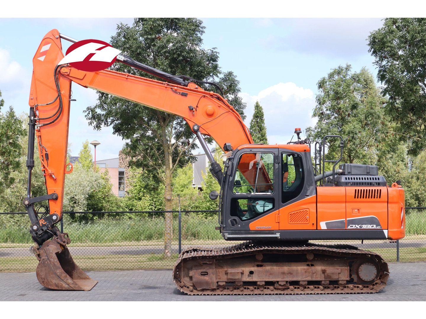 Doosan DX180LC-5 | TILT Q/C | BUCKET | PRESSURE CAB | D