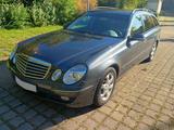 Mercedes-Benz Mercedes W 211 T - Mercedes-Benz 280 mit Diesel-Antrieb: Automatik