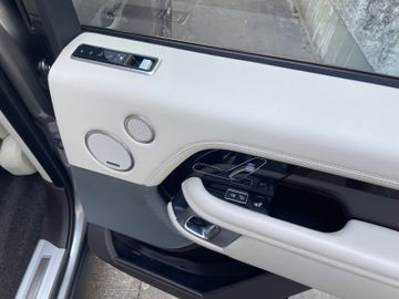 Land-Rover Range Rover - 10